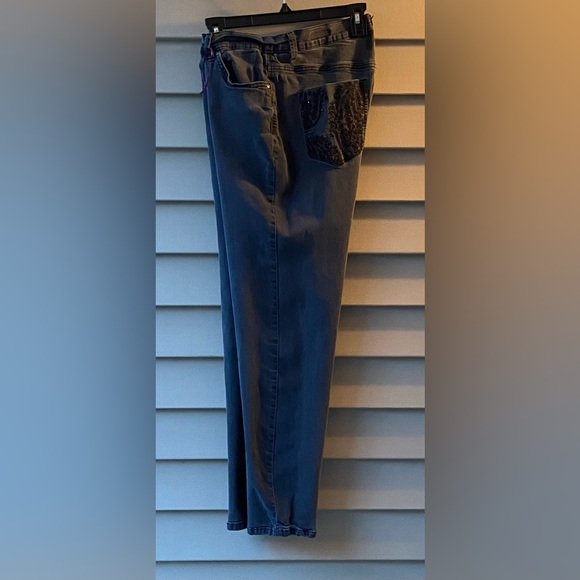 Well Worn Gloria Vanderbilt Sz-16/18 Petite Stylish Black Jeans w/Great Stretch🖤 - Picture 2 of 16